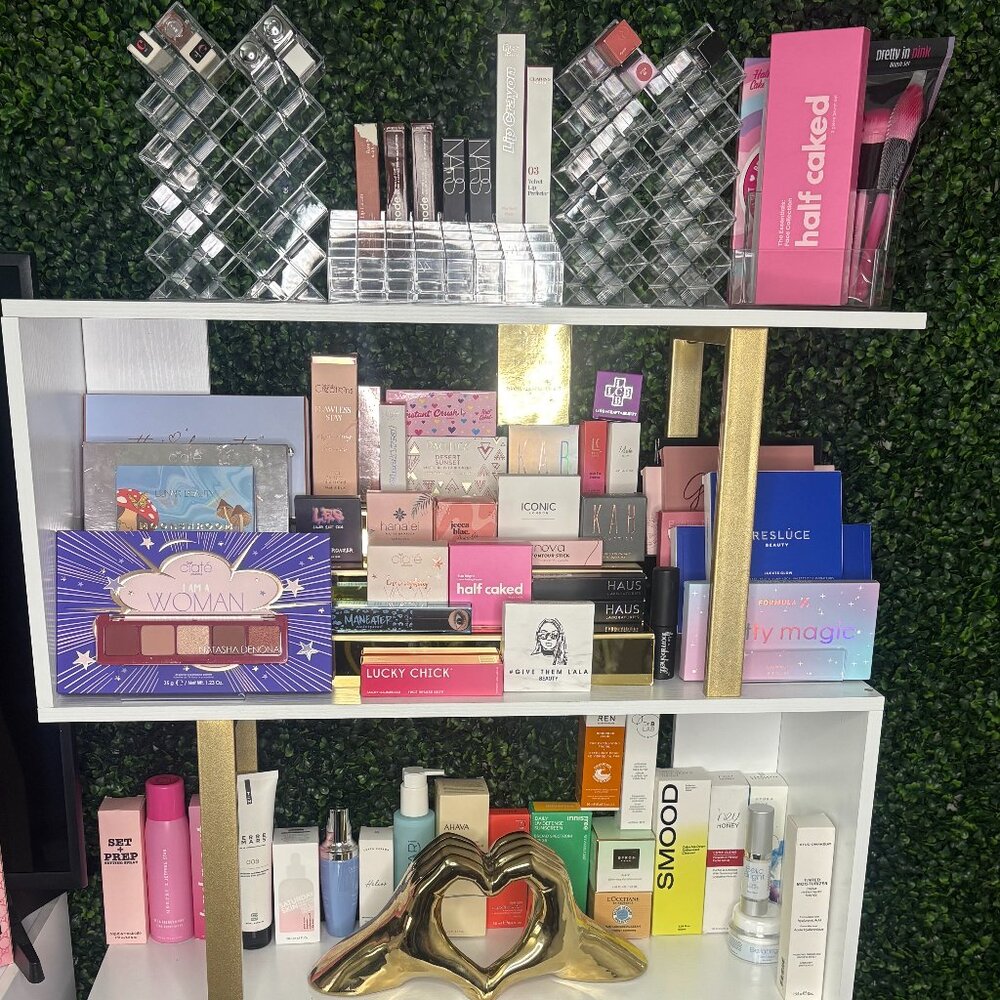 Meet your Posher, Created By Q